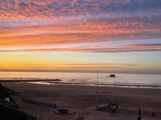 Hier soir au Portel !😍

—
#leportel #restaurant #cotedopale #hotel #leflobart #boulognesurmer #pasdecalais #pasdecalais #cotedopale #sunset #coucherdesoleil #plage #mer